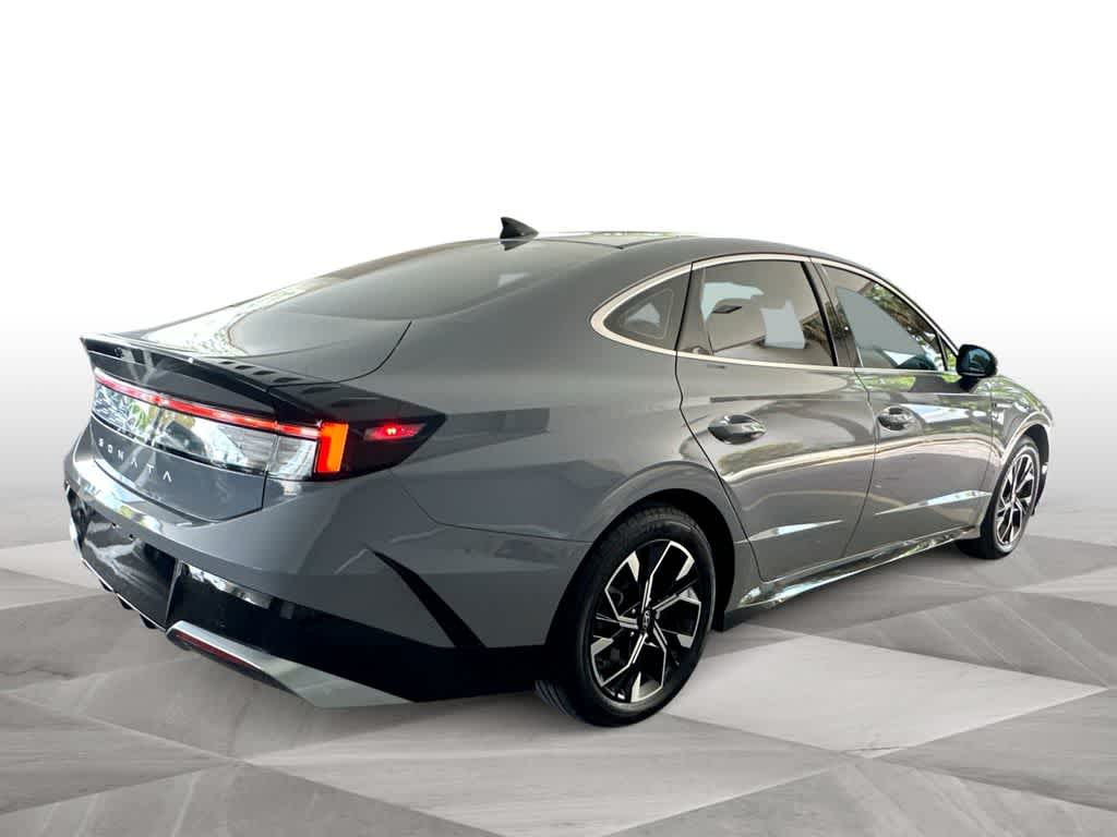Thumbnail: 2024 Hyundai Sonata - 8