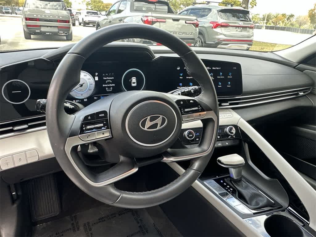 Thumbnail: 2024 Hyundai Elantra - 13