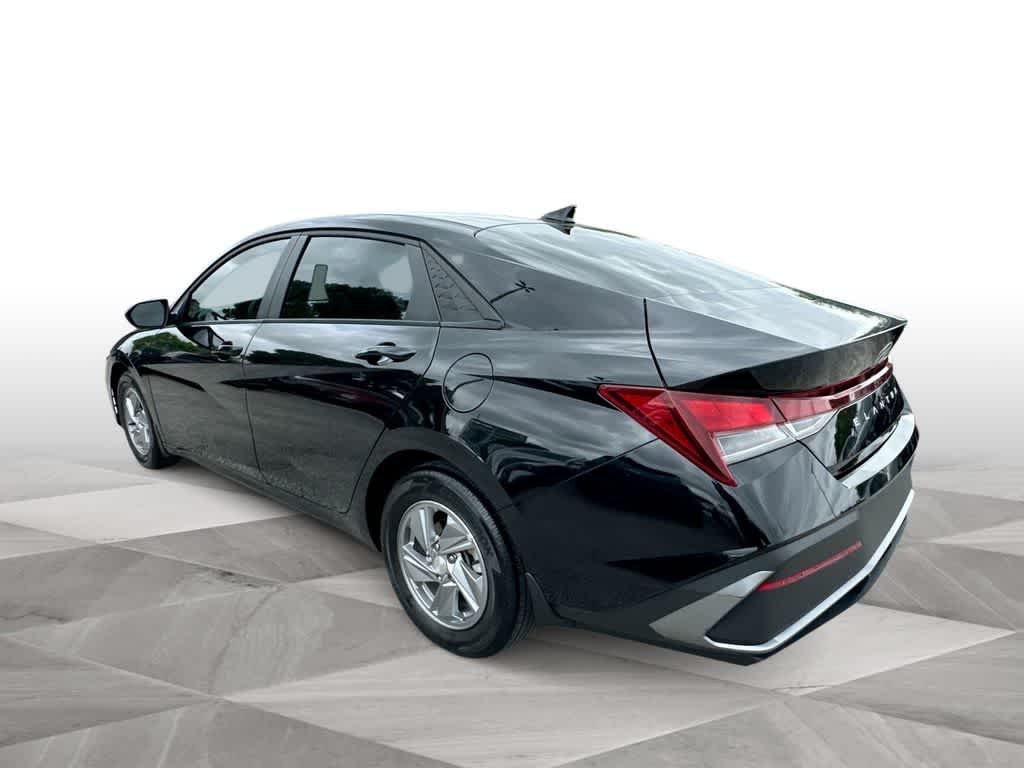 Thumbnail: 2024 Hyundai Elantra - 6