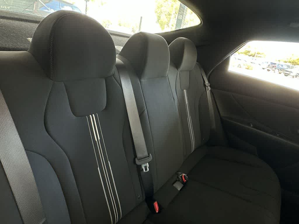 Thumbnail: 2025 Hyundai Elantra - 25