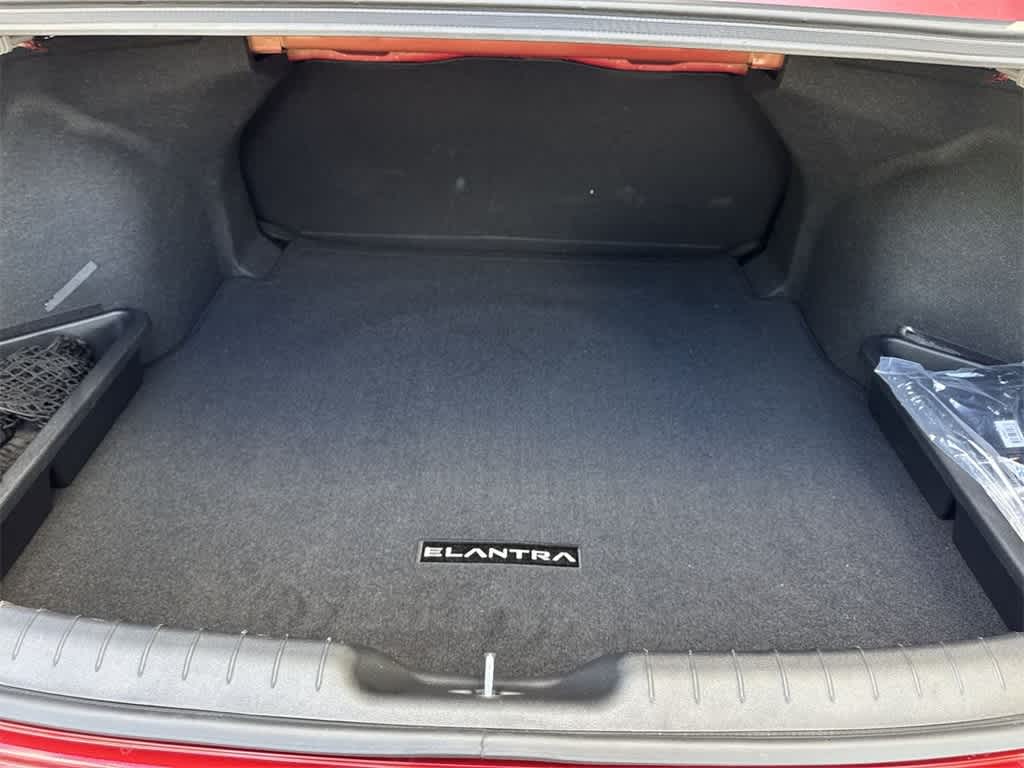 Thumbnail: 2024 Hyundai Elantra - 25