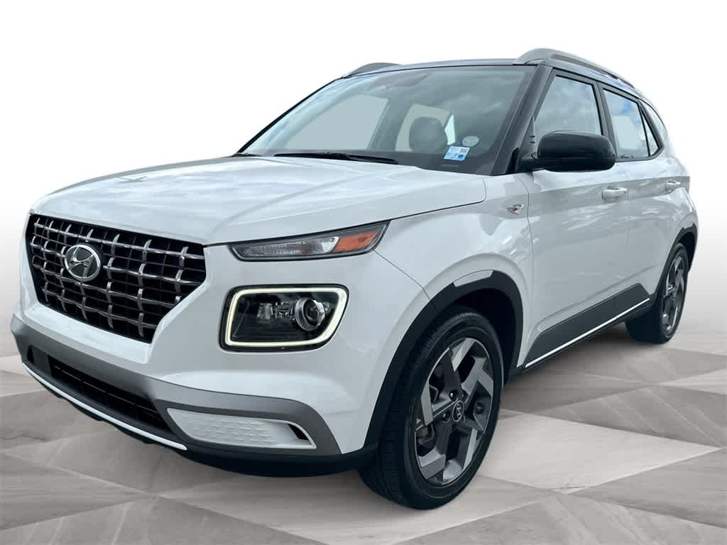 Thumbnail: 2023 Hyundai Venue - 4
