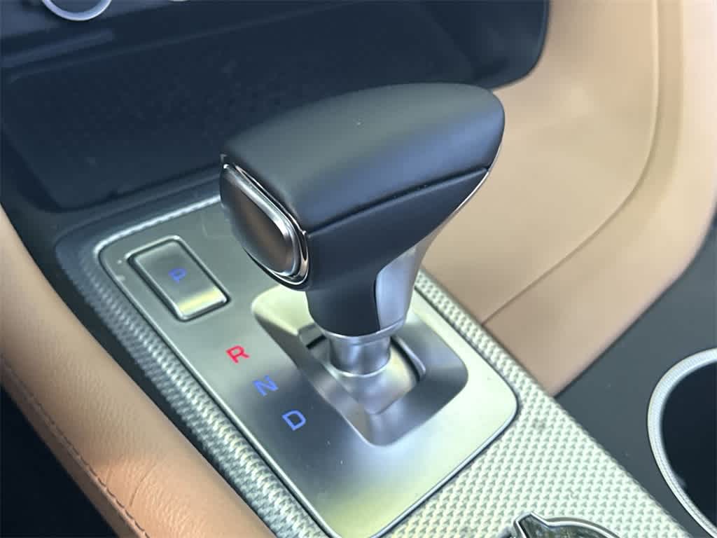 Thumbnail: 2022 Genesis G70 - 21