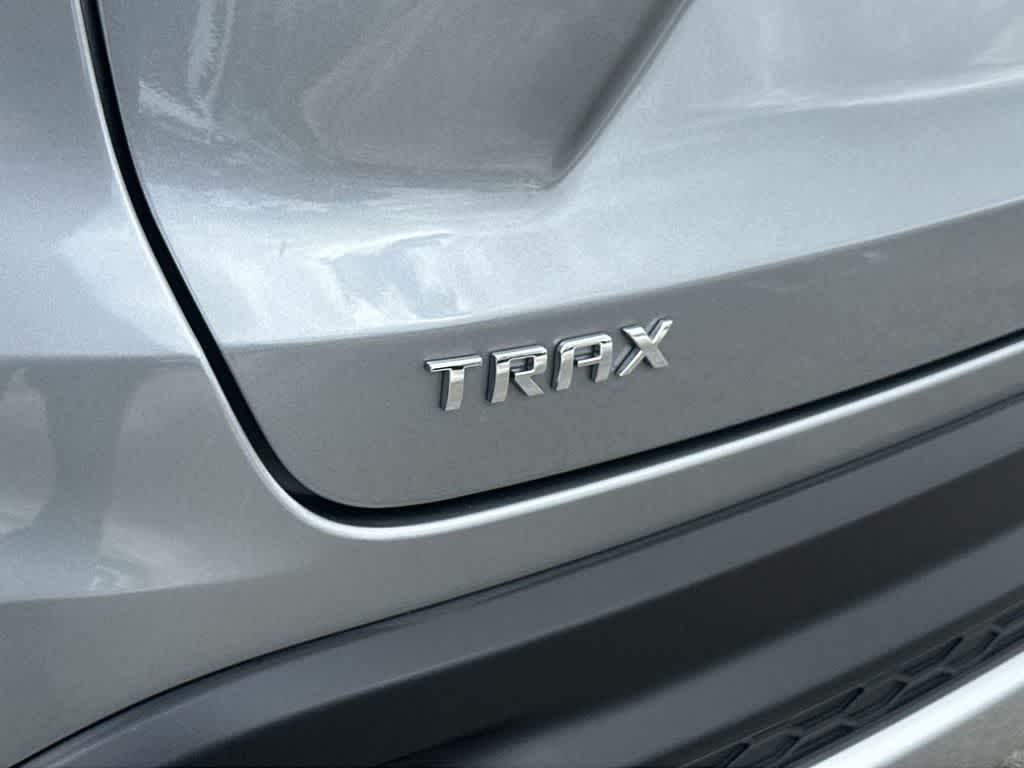 Thumbnail: 2025 Chevrolet Trax - 11
