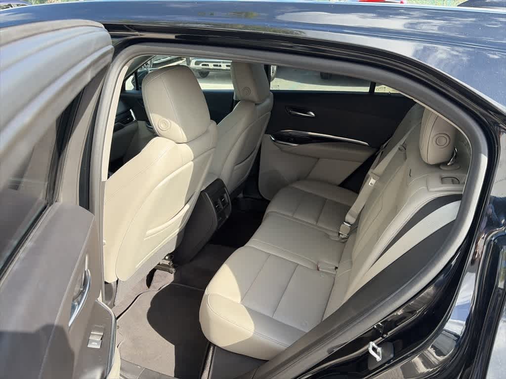 Thumbnail: 2019 Cadillac XT4 - 9