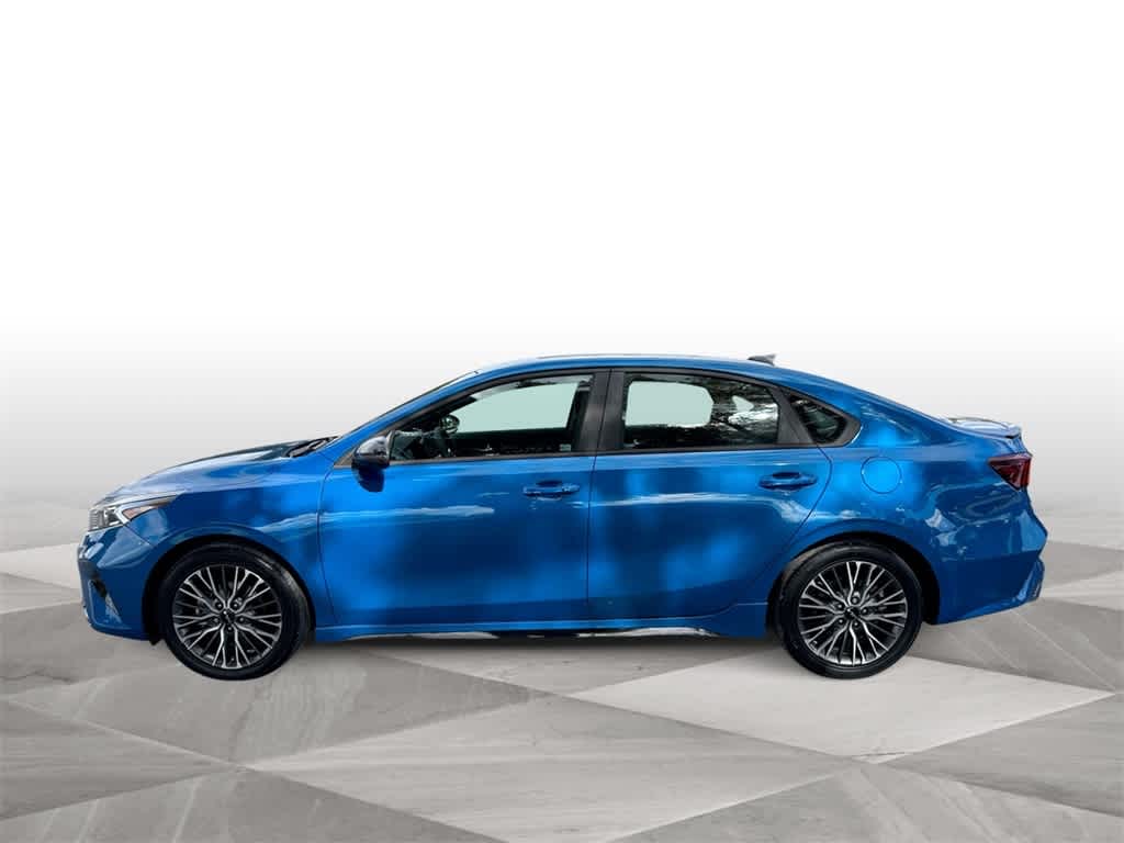 Thumbnail: 2022 Kia Forte - 5