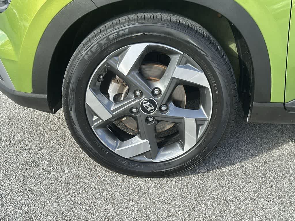 Thumbnail: 2023 Hyundai Venue - 10