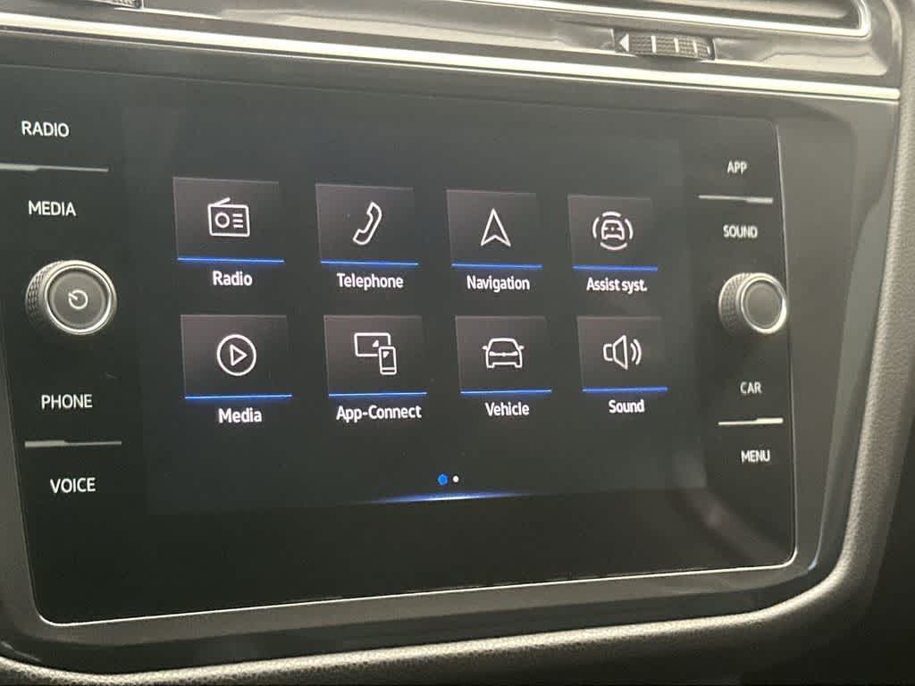 Thumbnail: 2024 Volkswagen Tiguan - 18