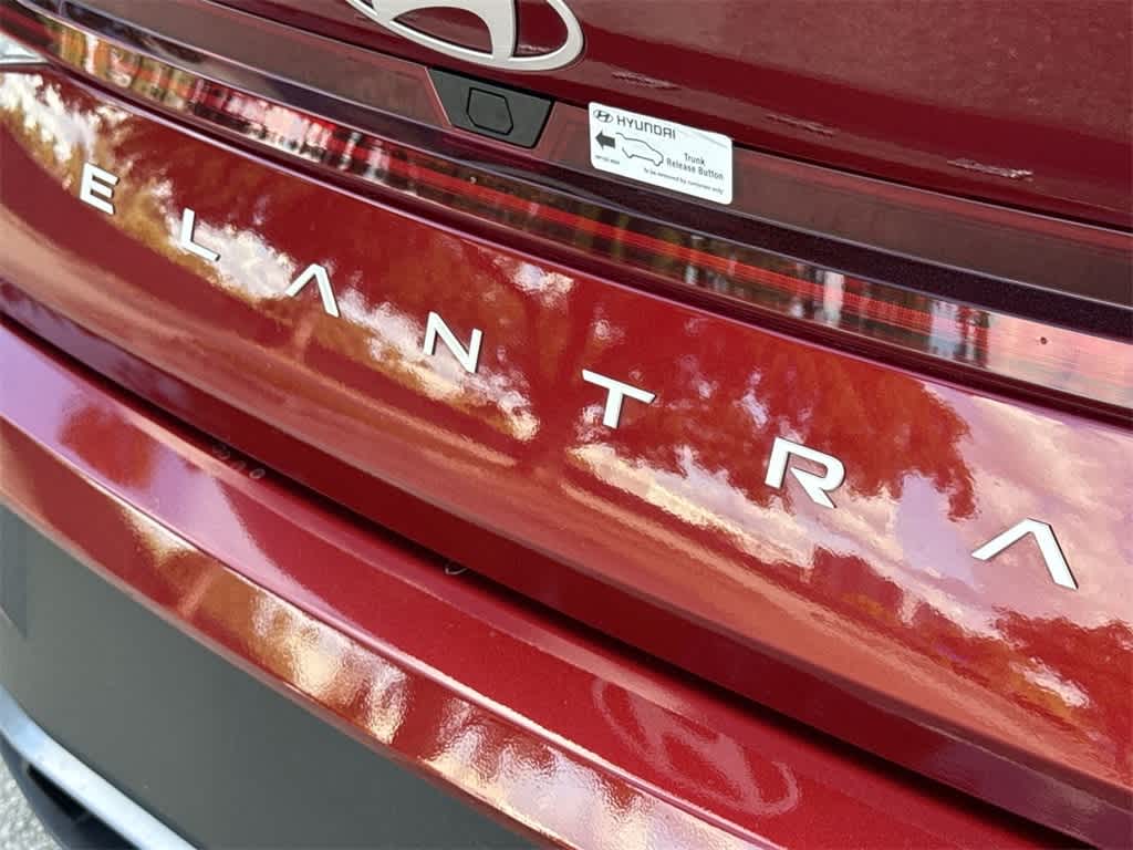 Thumbnail: 2024 Hyundai Elantra - 10