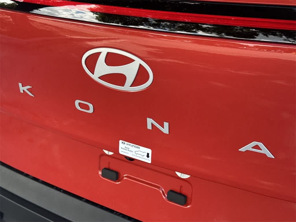 2025 Hyundai Kona SEL 10