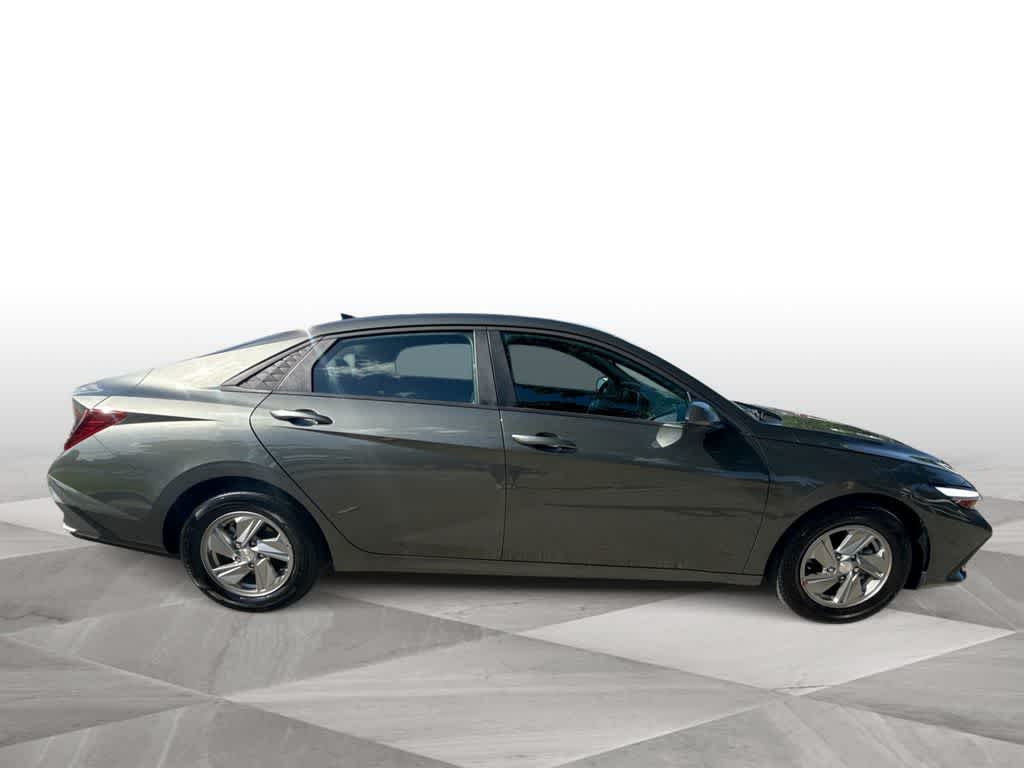 Thumbnail: 2025 Hyundai Elantra - 9