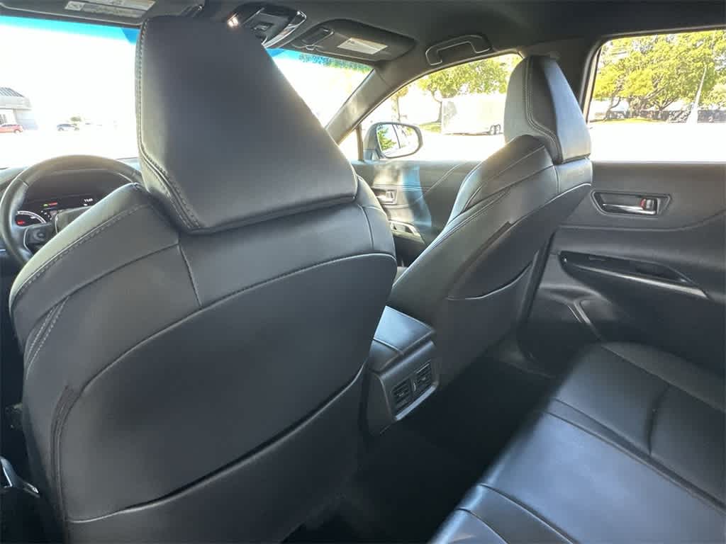 Thumbnail: 2022 Toyota Venza - 23