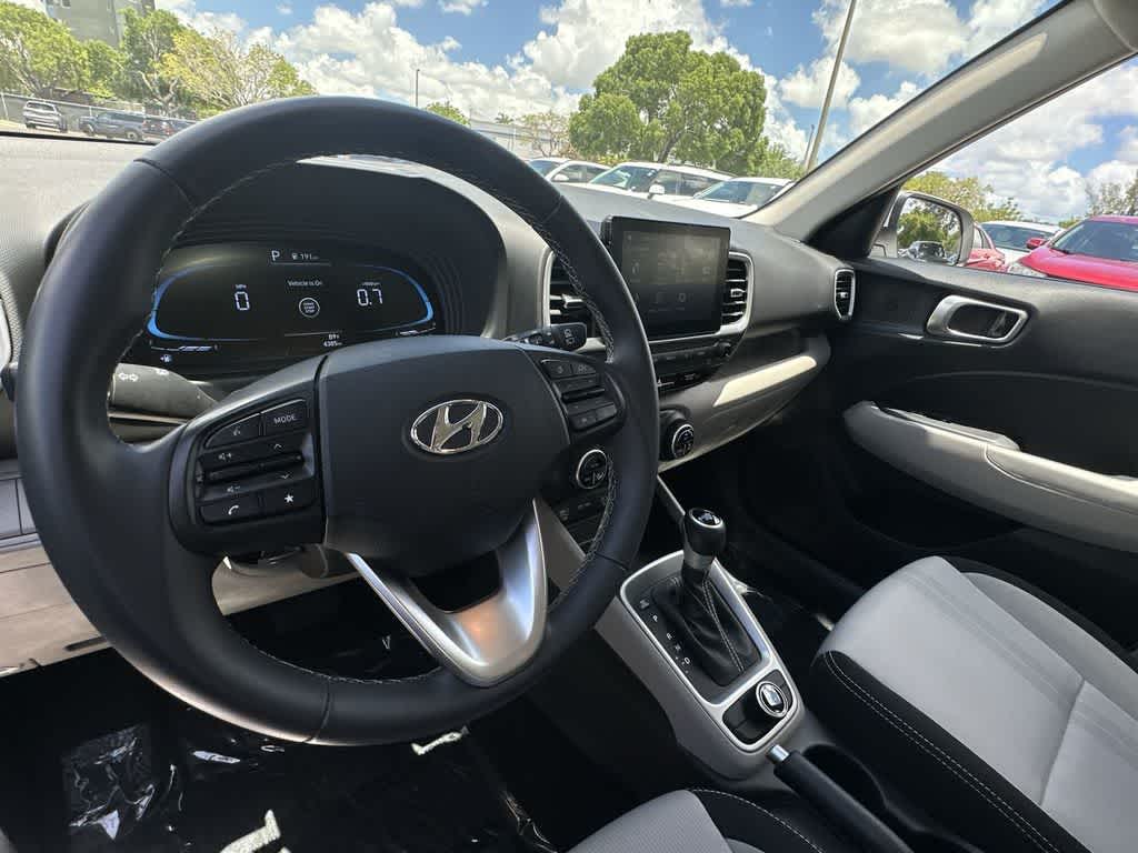 Thumbnail: 2025 Hyundai Venue - 20