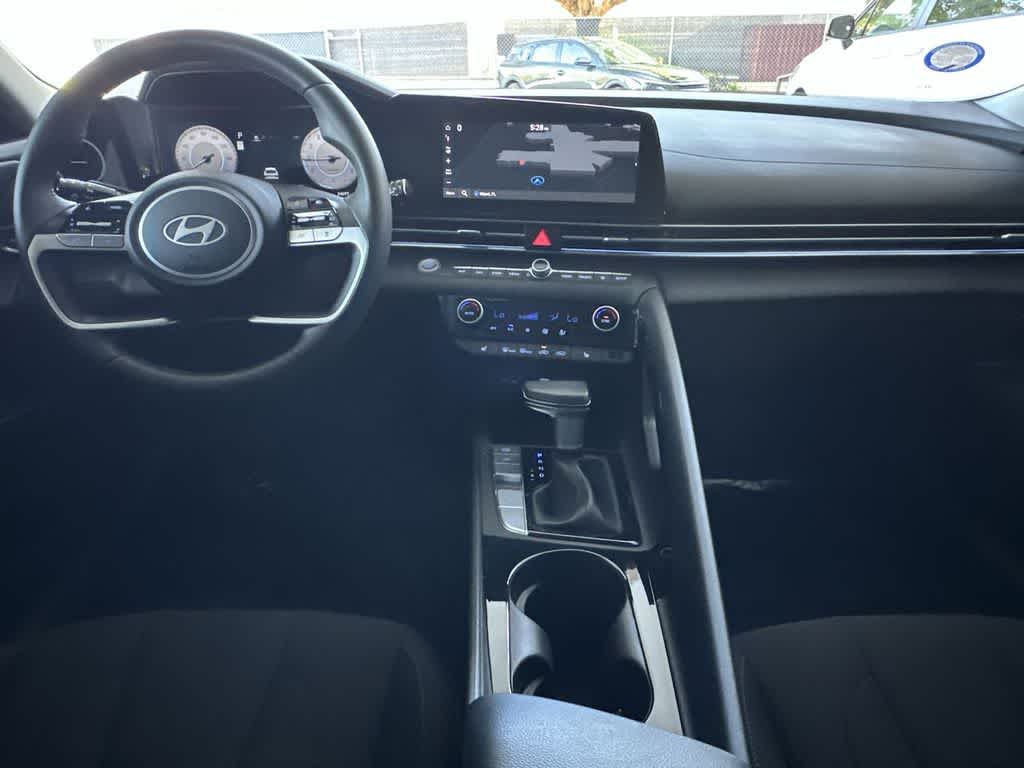 Thumbnail: 2024 Hyundai Elantra - 24