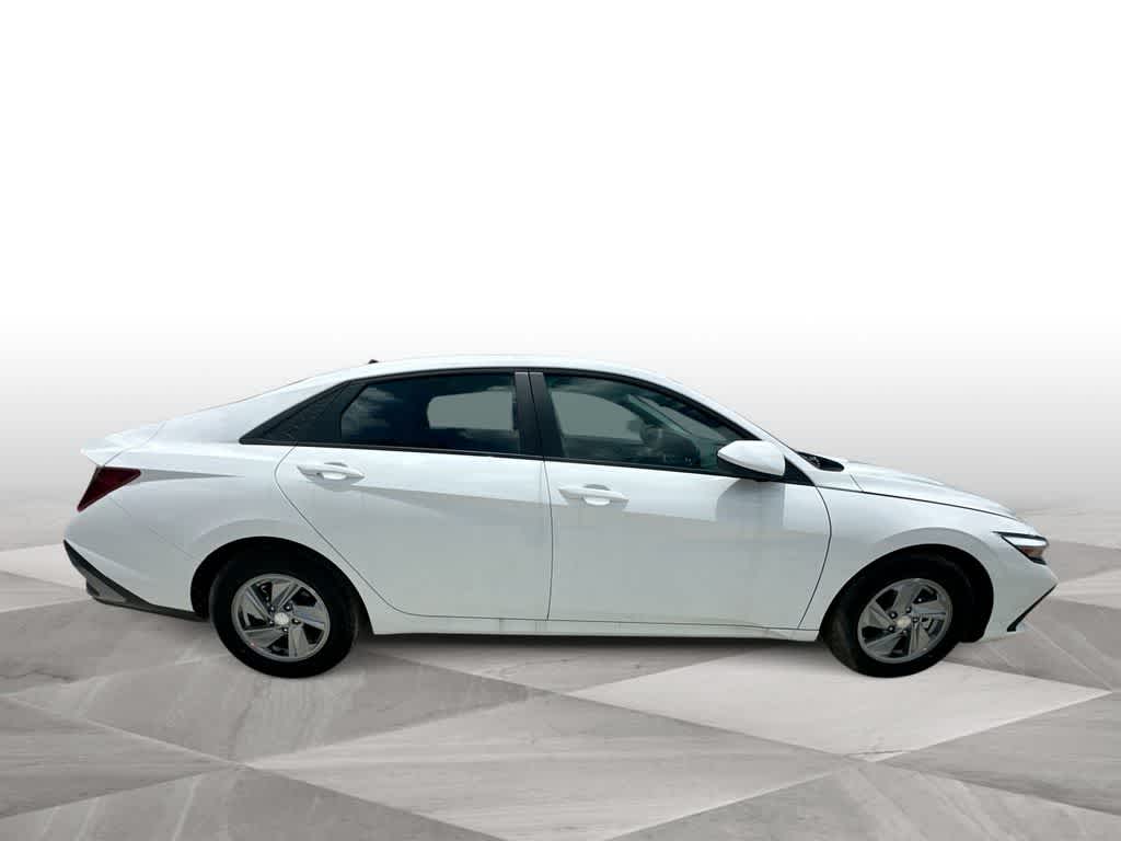 Thumbnail: 2026 Hyundai Elantra - 9