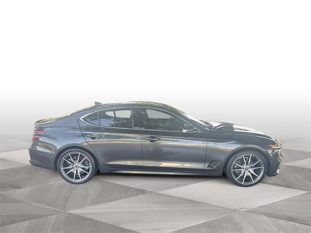 Thumbnail: 2022 Genesis G70 - 9