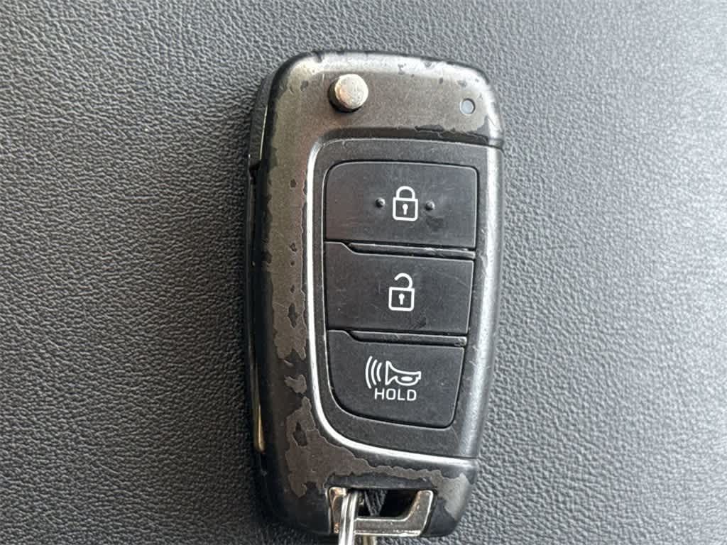 2020 Hyundai Santa Fe SE 27