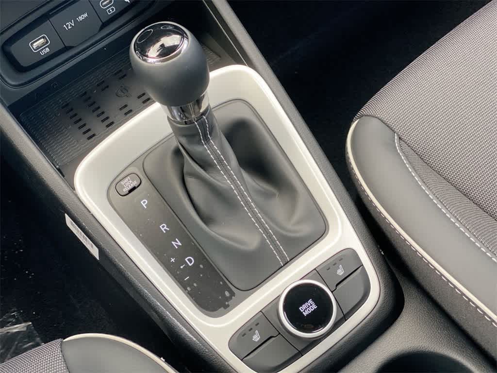 2024 Hyundai Venue Limited 17