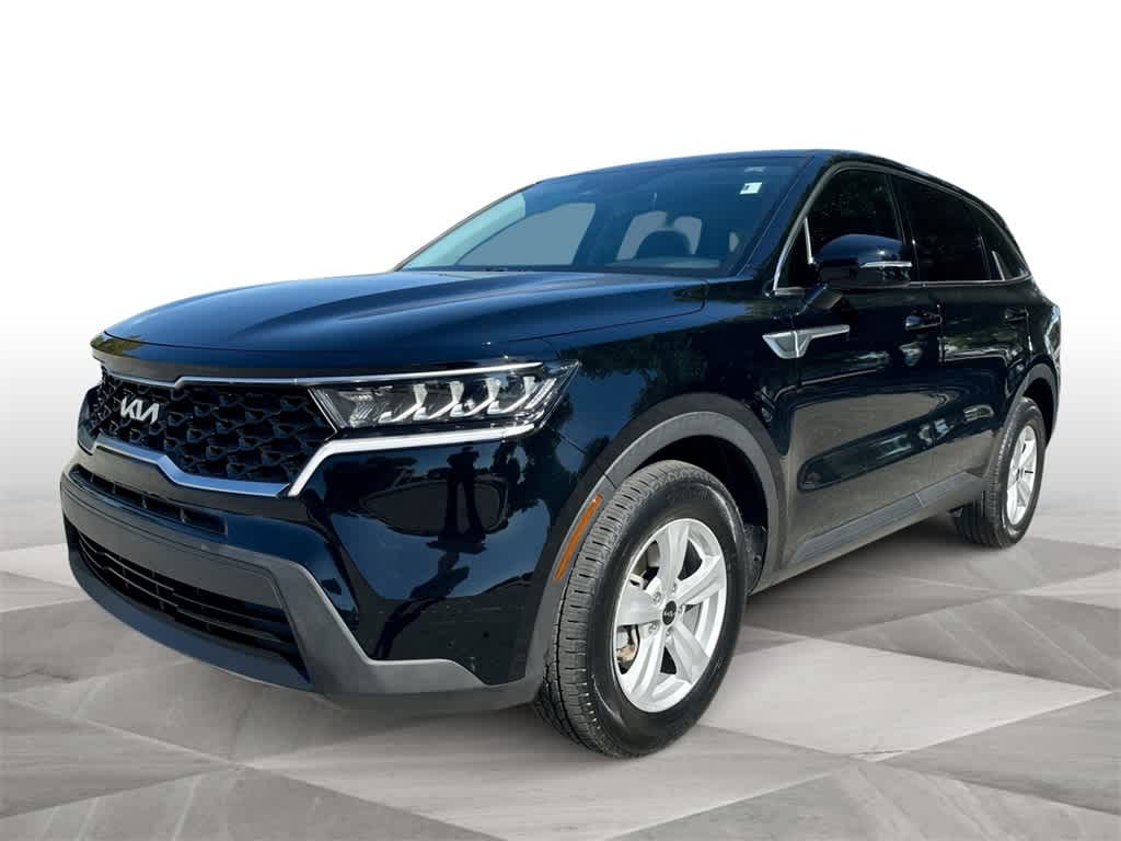 Thumbnail: 2023 Kia Sorento - 4
