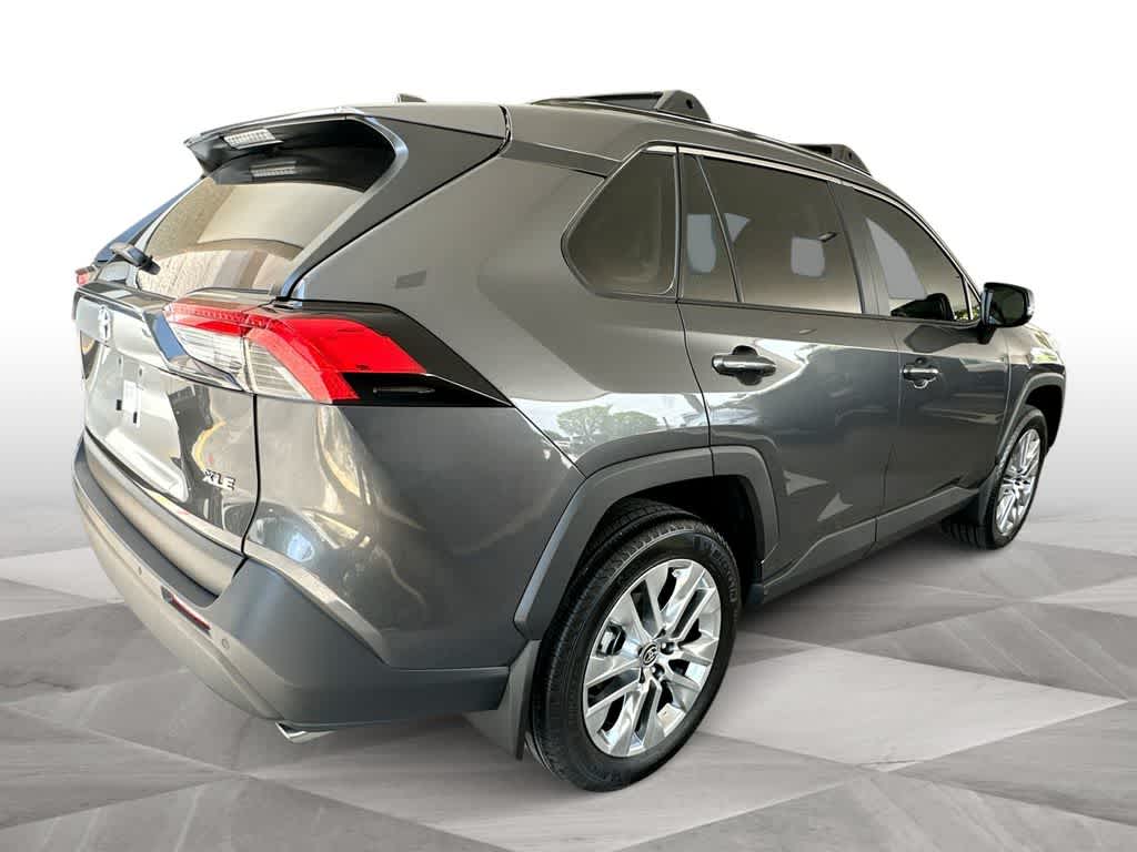 Thumbnail: 2025 Toyota RAV4 - 8