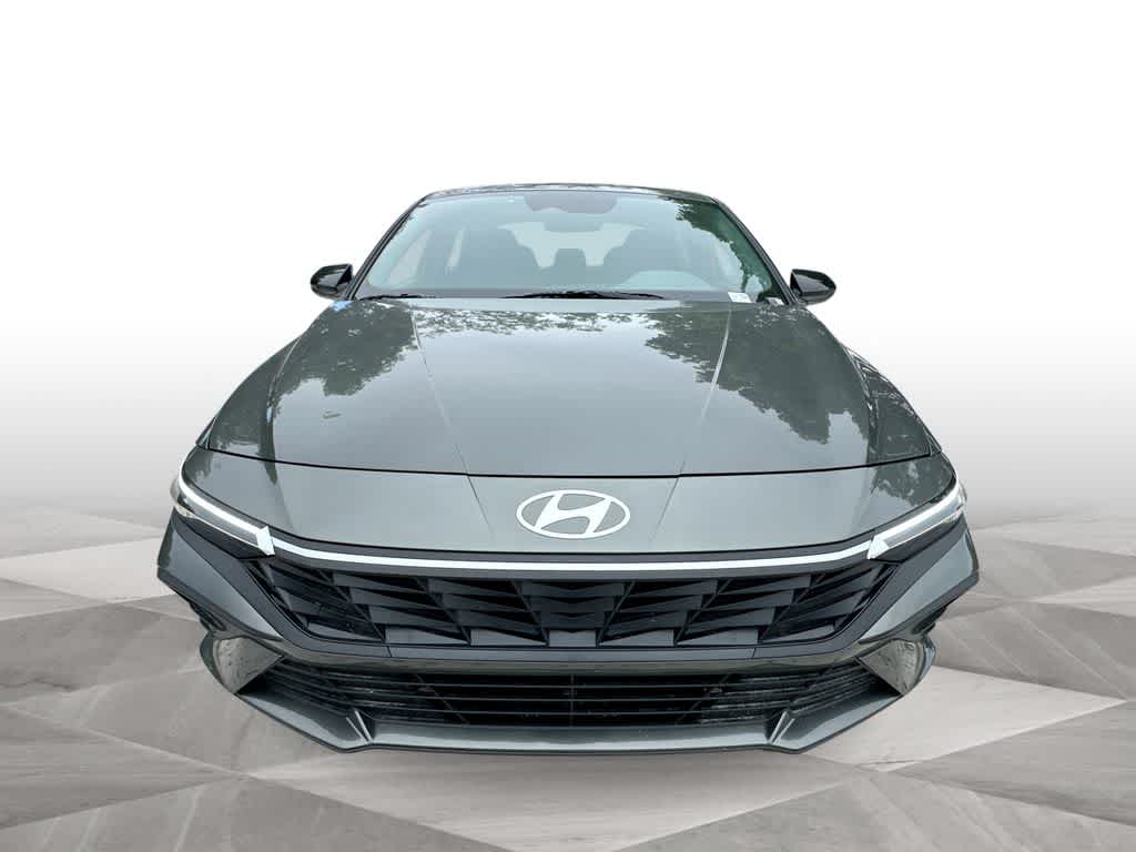 Thumbnail: 2026 Hyundai Elantra - 3
