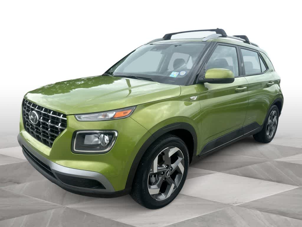 Thumbnail: 2023 Hyundai Venue - 4