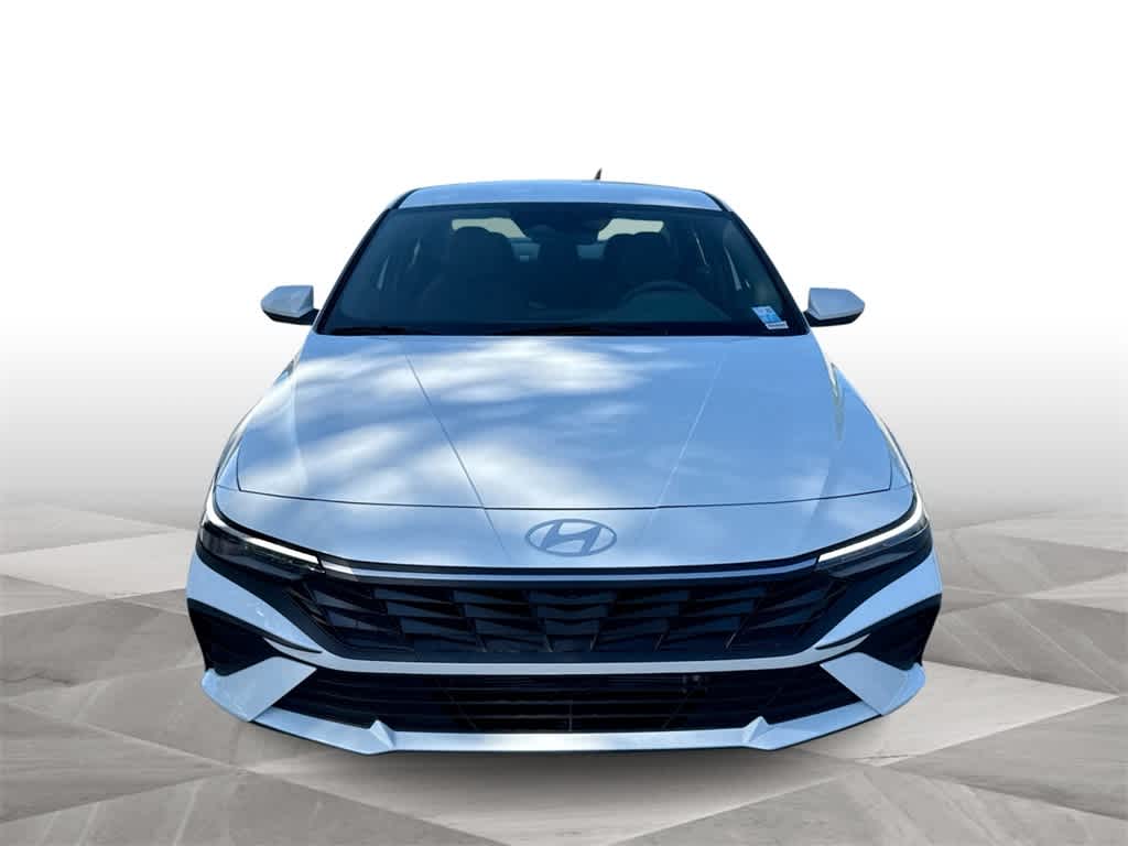 Thumbnail: 2025 Hyundai Elantra - 3