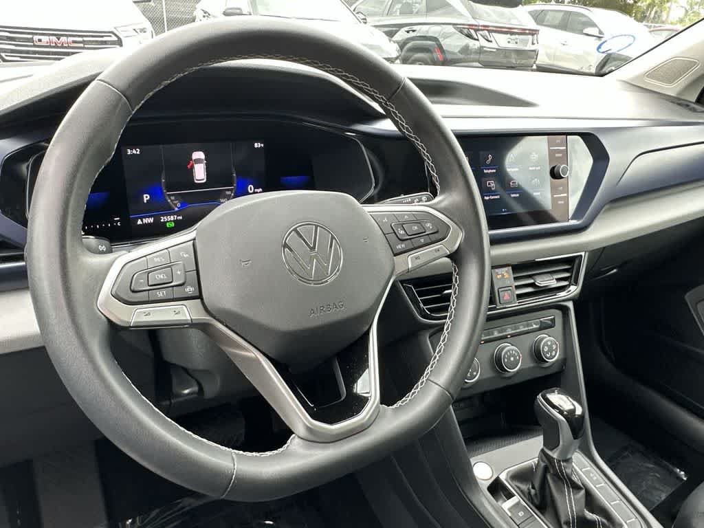 Thumbnail: 2022 Volkswagen Taos - 13