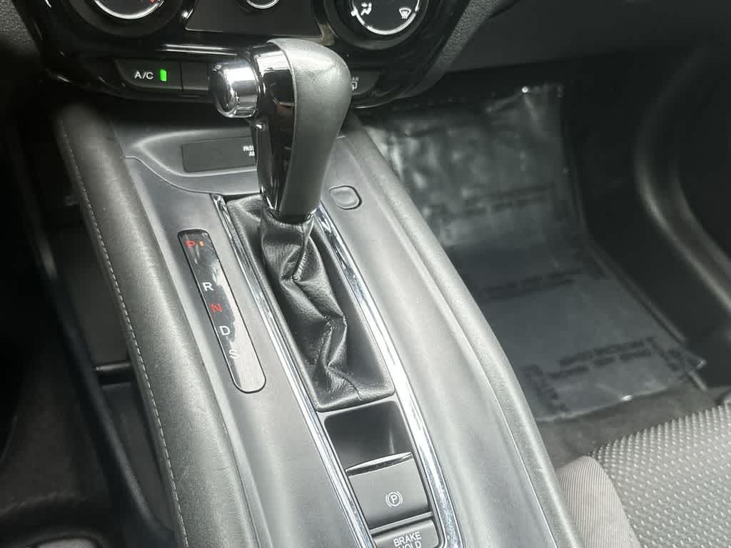 Thumbnail: 2022 Honda HR-V - 21