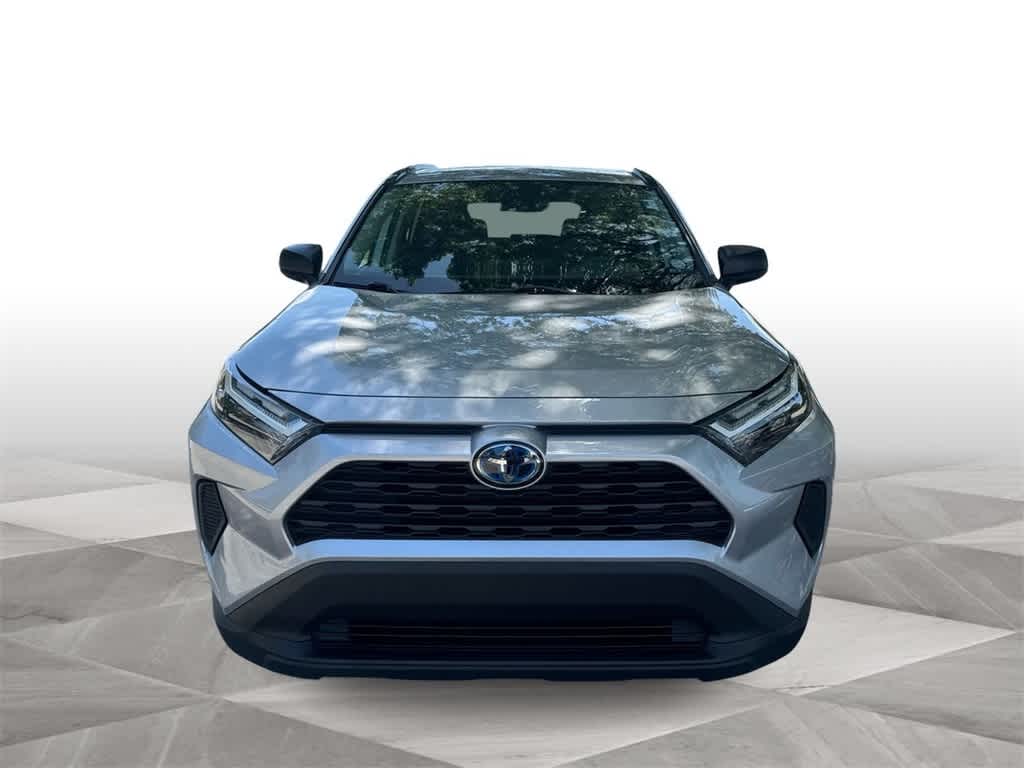 2024 Toyota RAV4 LE 3