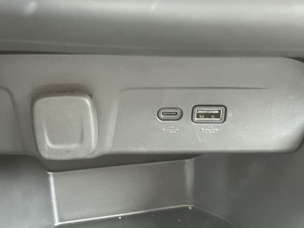 Thumbnail: 2025 Chevrolet Trax - 17