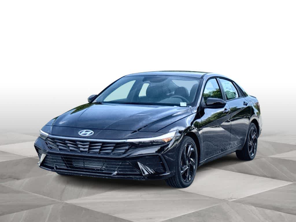 Thumbnail: 2026 Hyundai Elantra - 4
