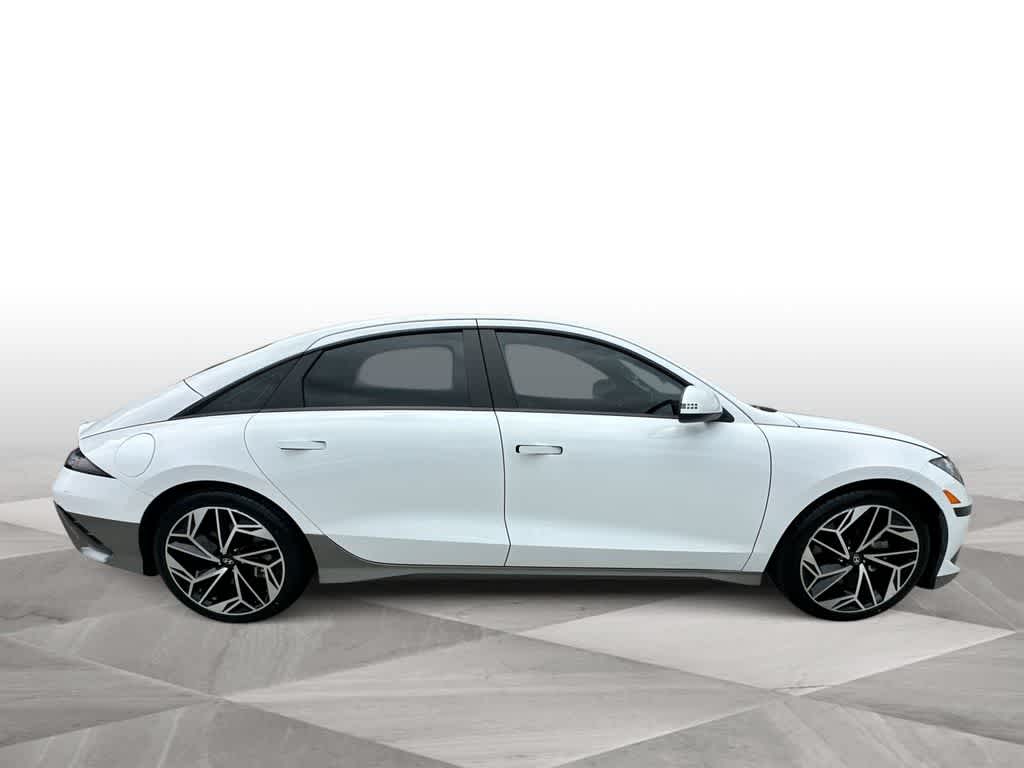Thumbnail: 2023 Hyundai Ioniq 6 - 9