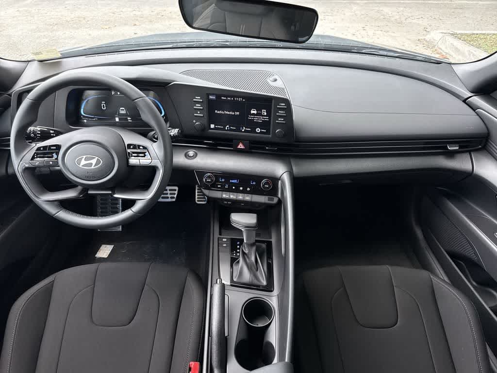 Thumbnail: 2026 Hyundai Elantra - 24