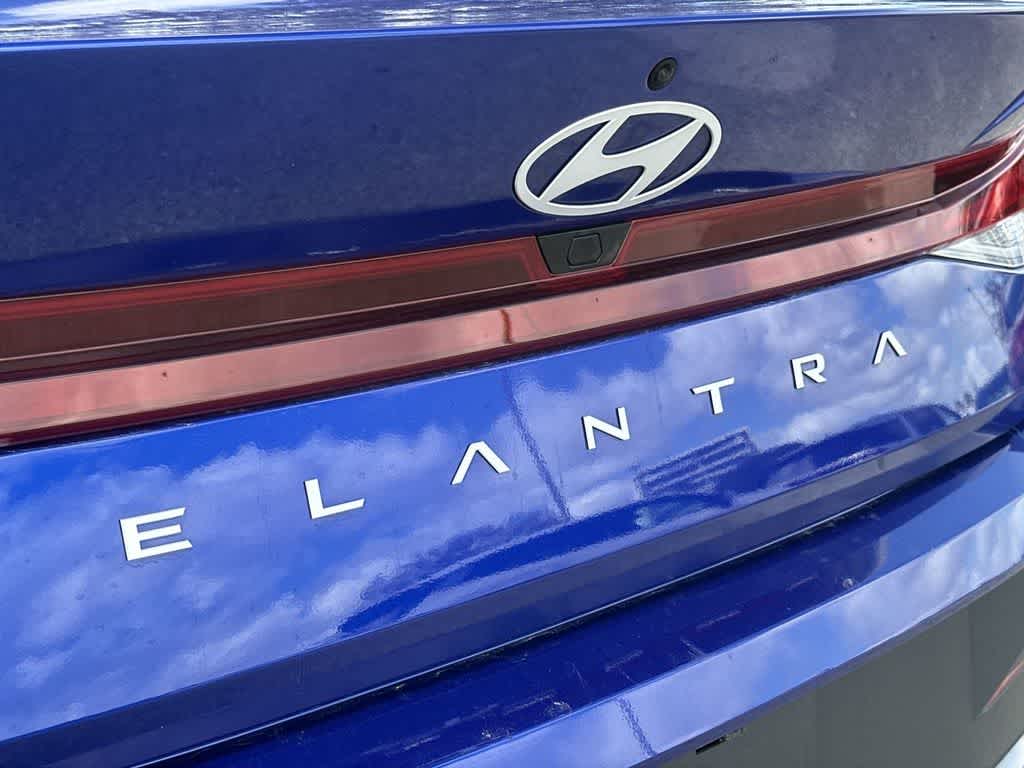 Thumbnail: 2024 Hyundai Elantra - 10