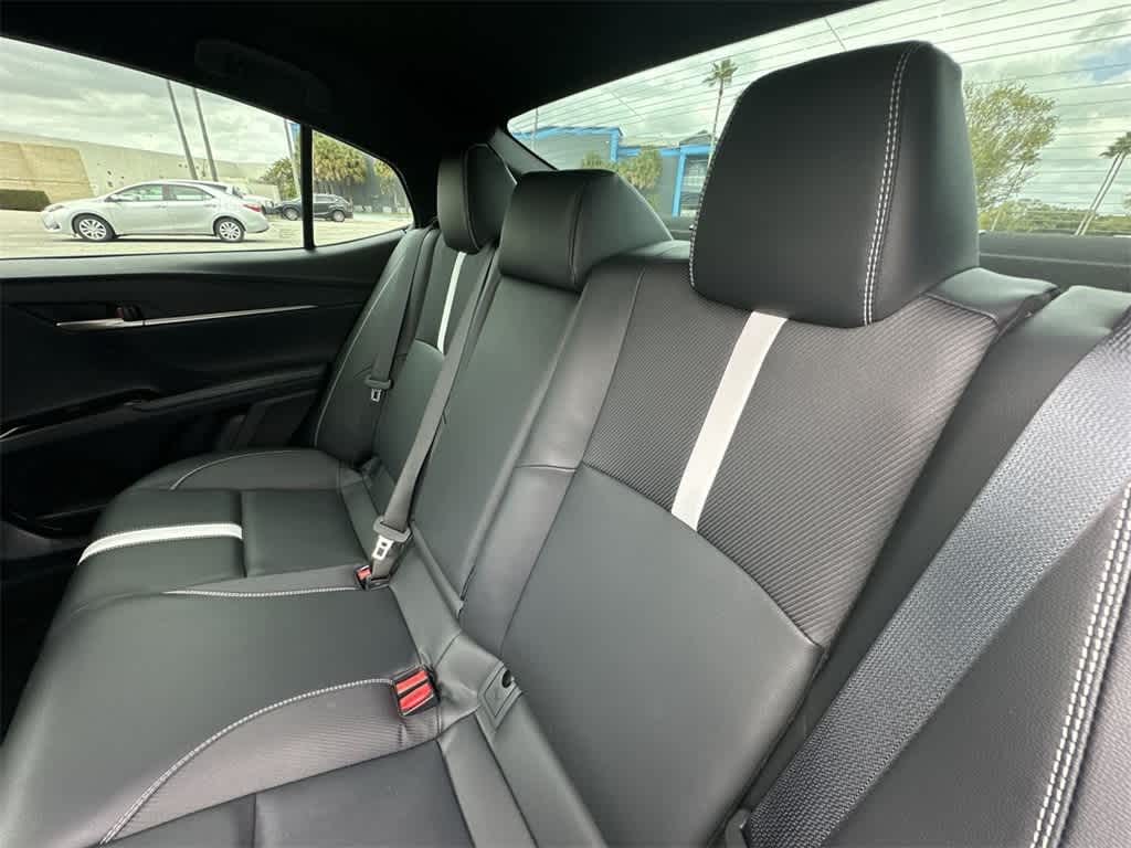 Thumbnail: 2025 Toyota Camry - 22