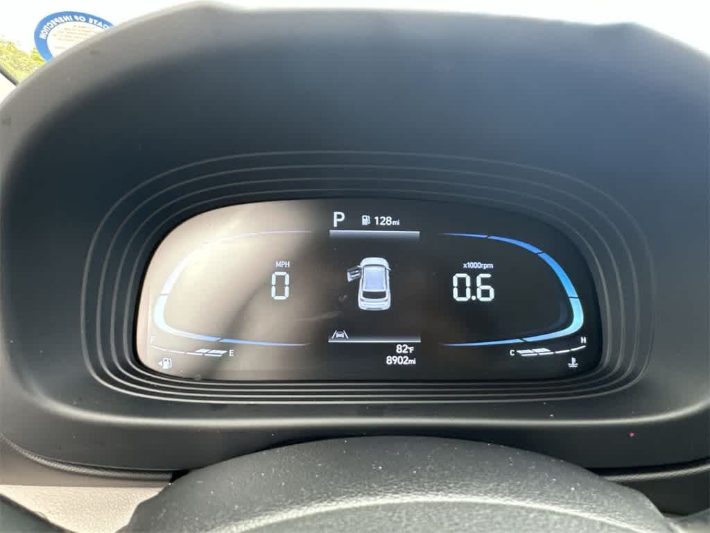 Thumbnail: 2023 Hyundai Venue - 16