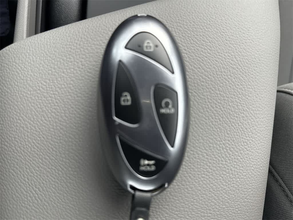 Thumbnail: 2025 Hyundai Elantra - 28