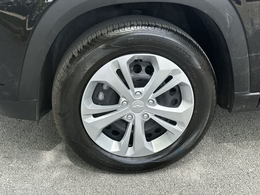 Thumbnail: 2025 Chevrolet Trax - 10