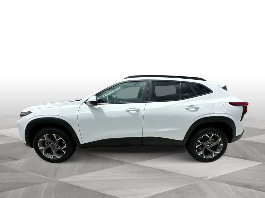 Thumbnail: 2024 Chevrolet Trax - 5