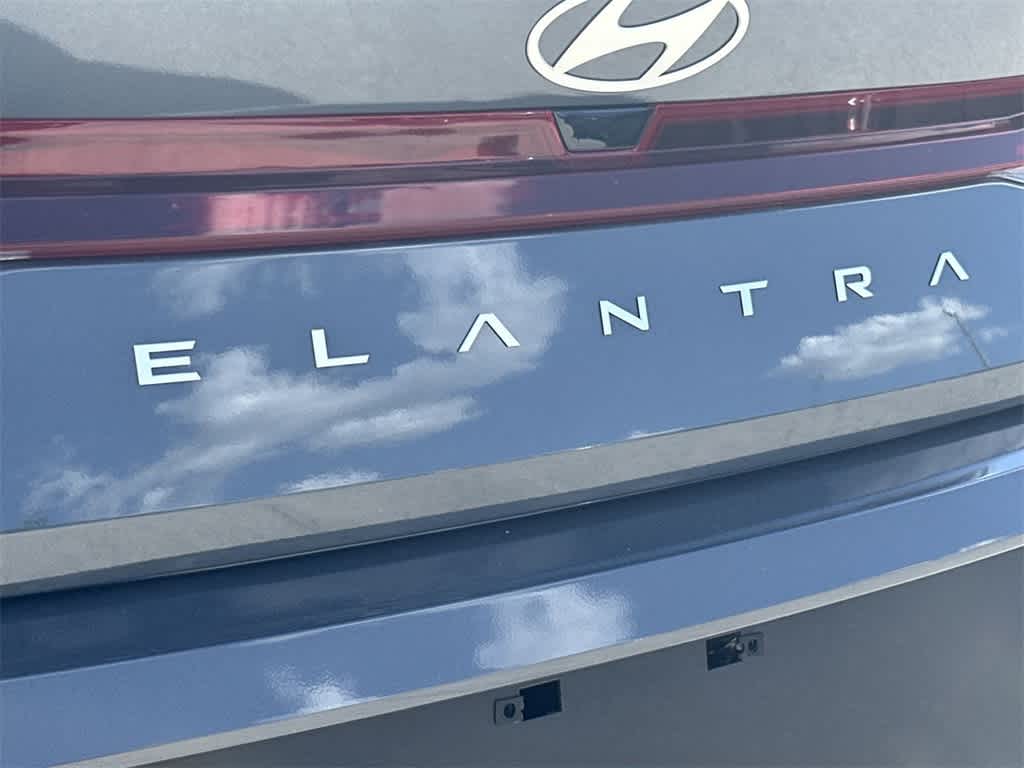 Thumbnail: 2025 Hyundai Elantra - 10