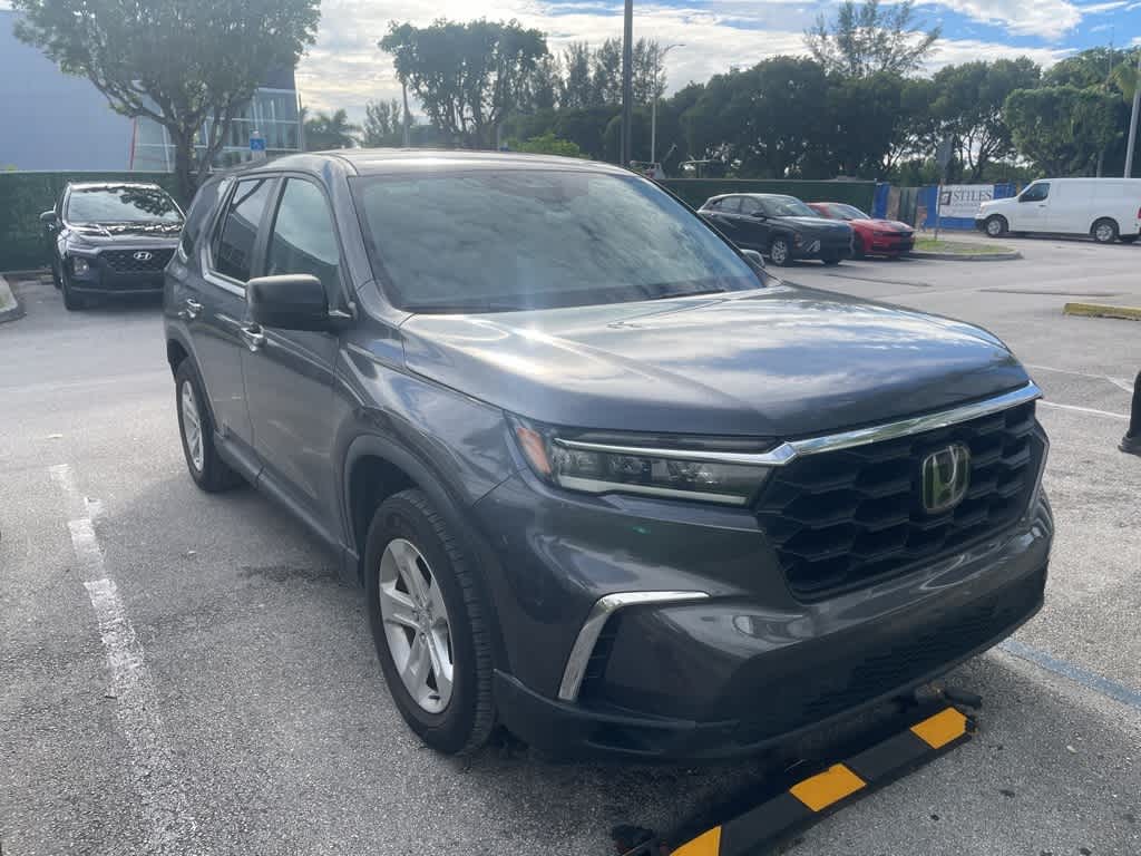 Thumbnail: 2023 Honda Pilot - 3