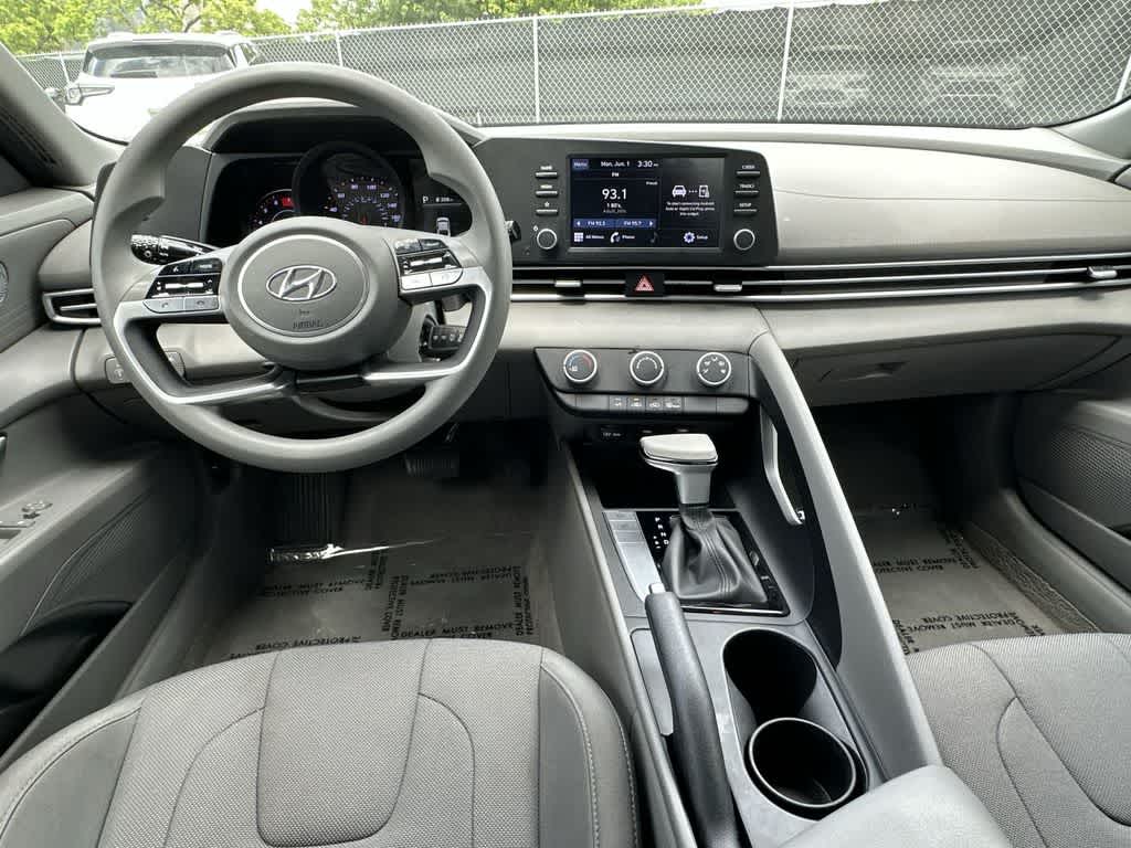 Thumbnail: 2023 Hyundai Elantra - 16