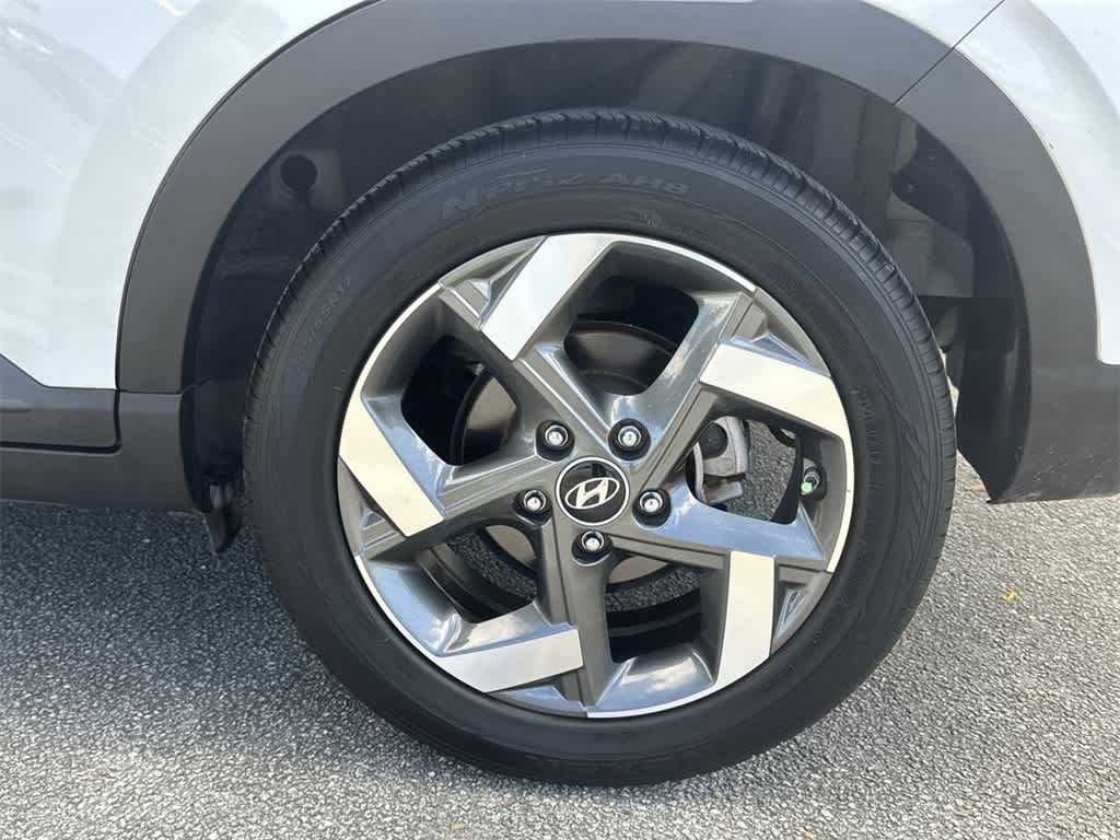 Thumbnail: 2023 Hyundai Venue - 11