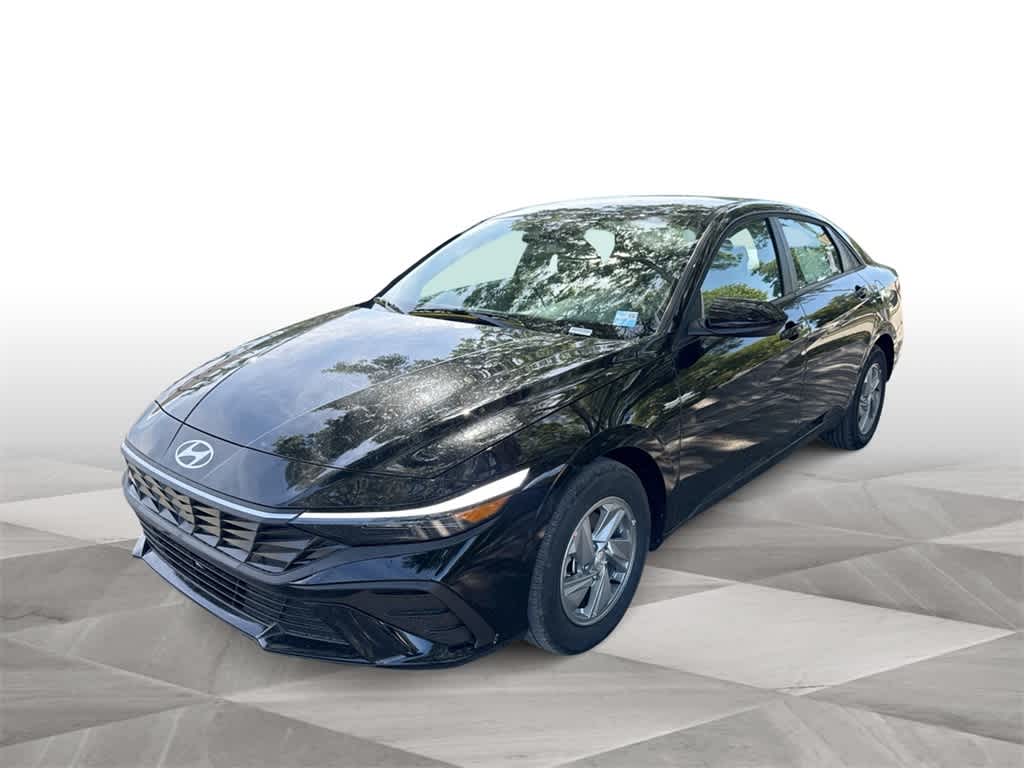 Thumbnail: 2025 Hyundai Elantra - 4