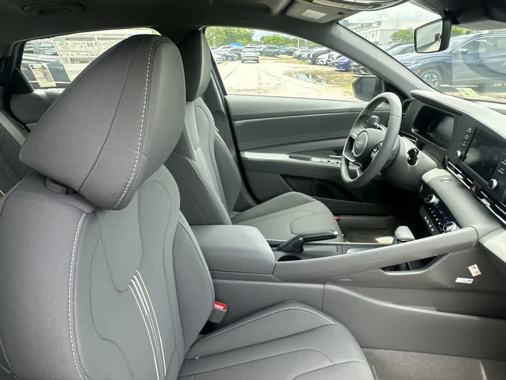 Thumbnail: 2026 Hyundai Elantra - 11