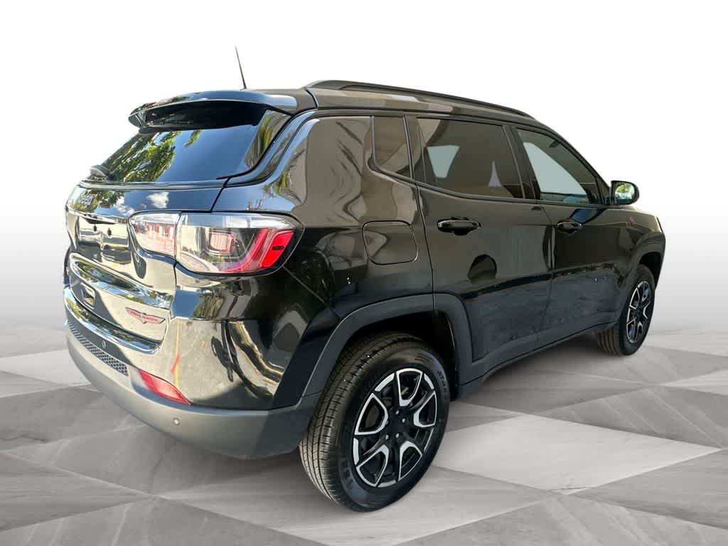 Thumbnail: 2024 Jeep Compass - 8