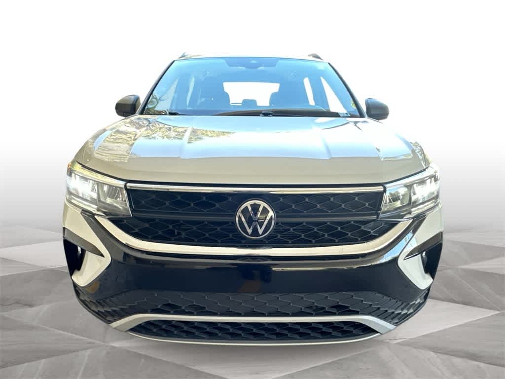 Thumbnail: 2024 Volkswagen Taos - 3