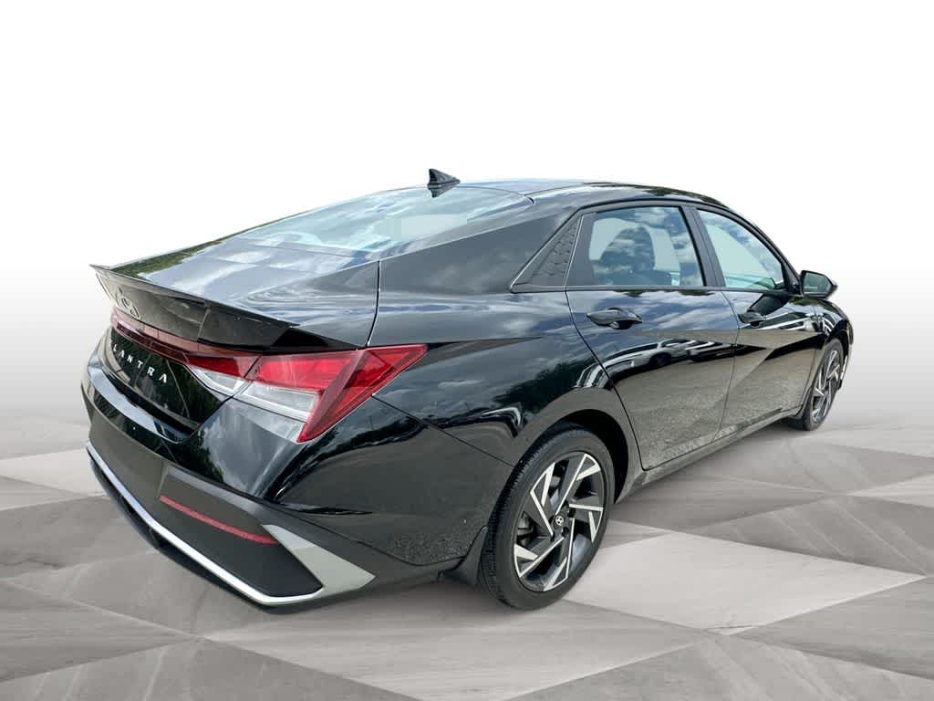 Thumbnail: 2025 Hyundai Elantra - 8