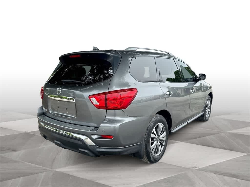 Thumbnail: 2020 Nissan Pathfinder - 8